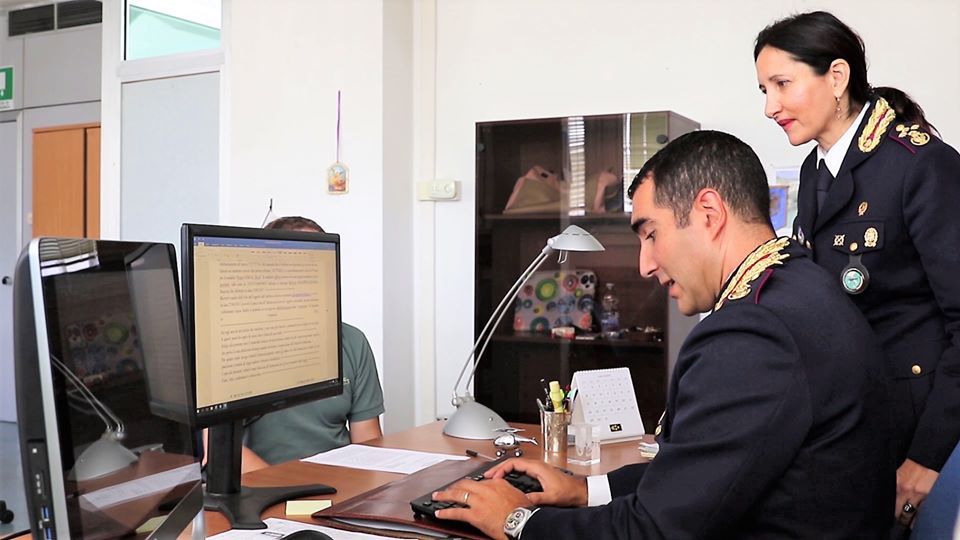 Numerose truffe tramite SMS, l’allarme della Polizia: “Portati via anche 50mila euro da un conto corrente”