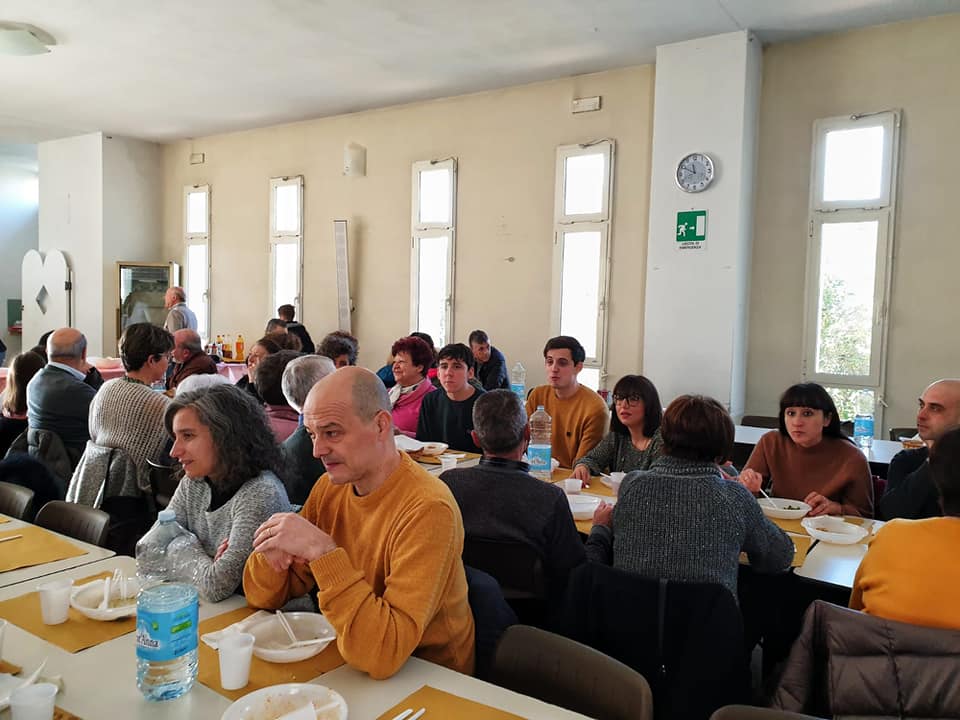 Secondo pranzo della fraternità alla parrocchia di Bagnolo: GUARDA LE FOTO