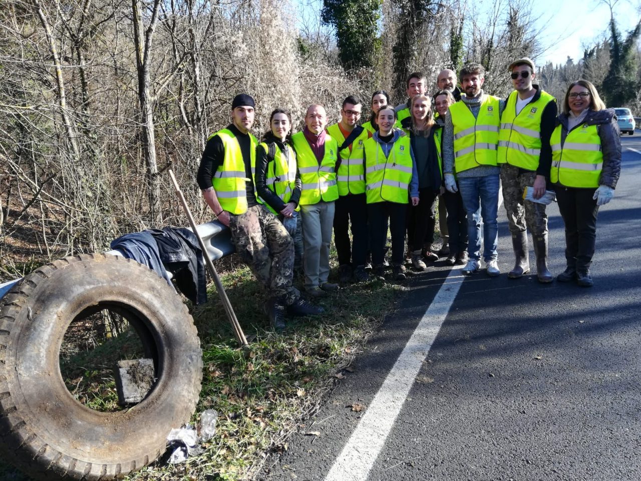 Greve, Giunta e Ris a caccia di rifiuti nei boschi
