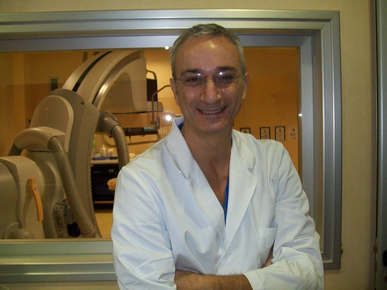 Tossire salva la vita dall’infarto? La Fake news smentita dal cardiologo Comeglio