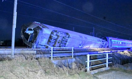 Frecciarossa deragliato nel Lodigiano: morti due macchinisti, 30 feriti VIDEO
