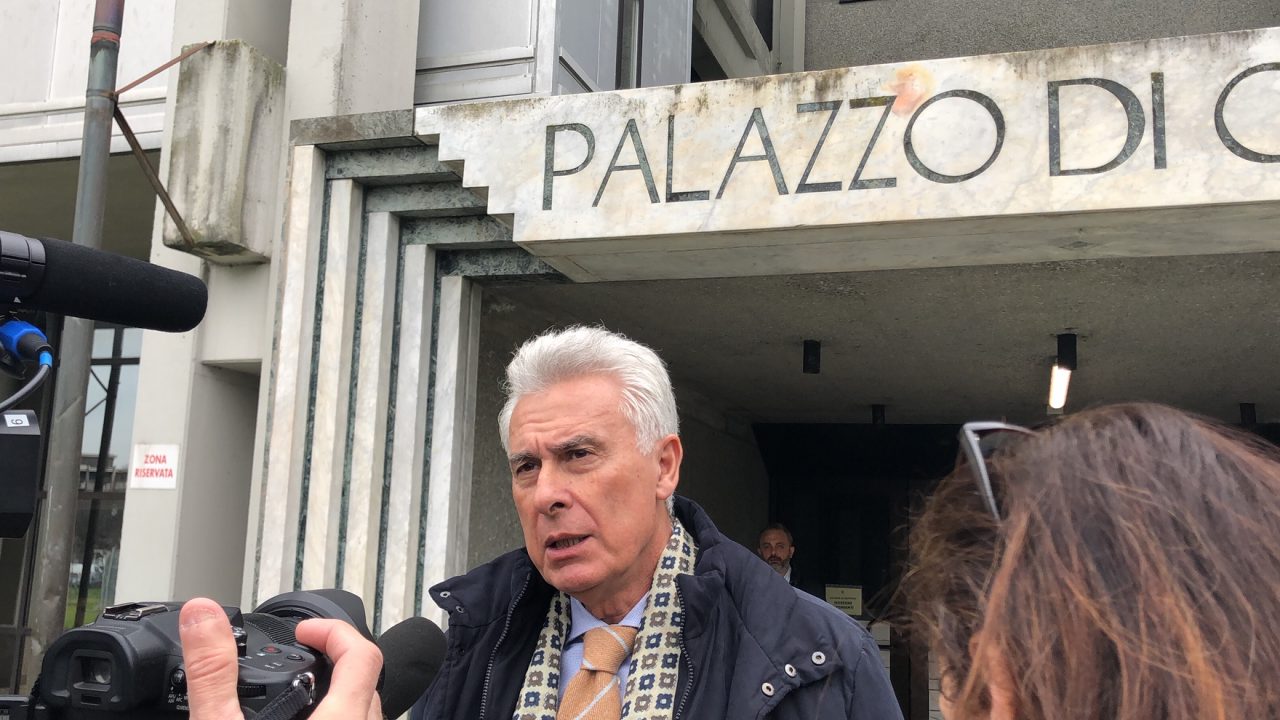 Figlio da un 14enne. Oggi il perito: “Assenza di vizio di mente”- GUARDA IL VIDEO