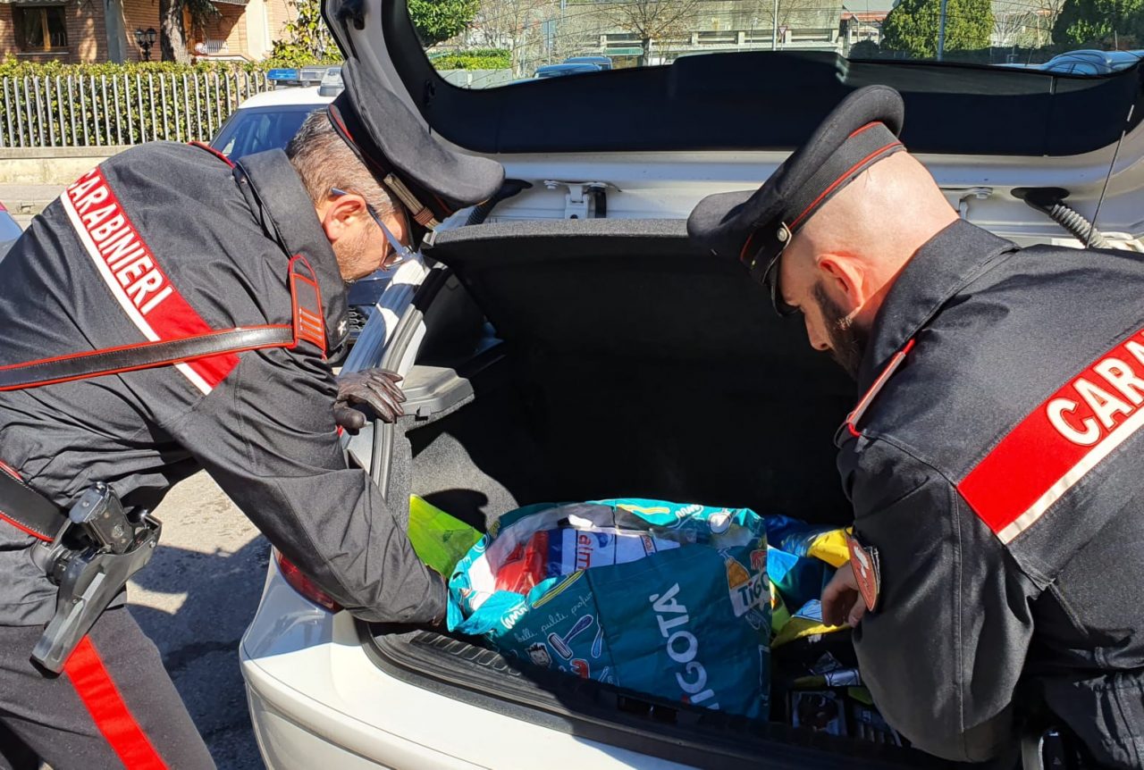 76 grammi di hashish in auto: arrestato un 36enne dai Carabinieri a Staggia Senese