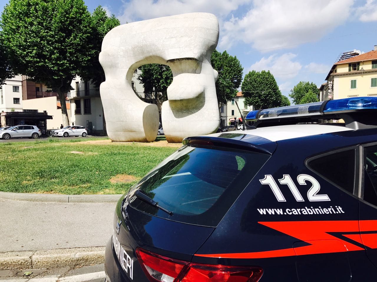 Pratese arrestato per furto evade gli arresti domiciliari