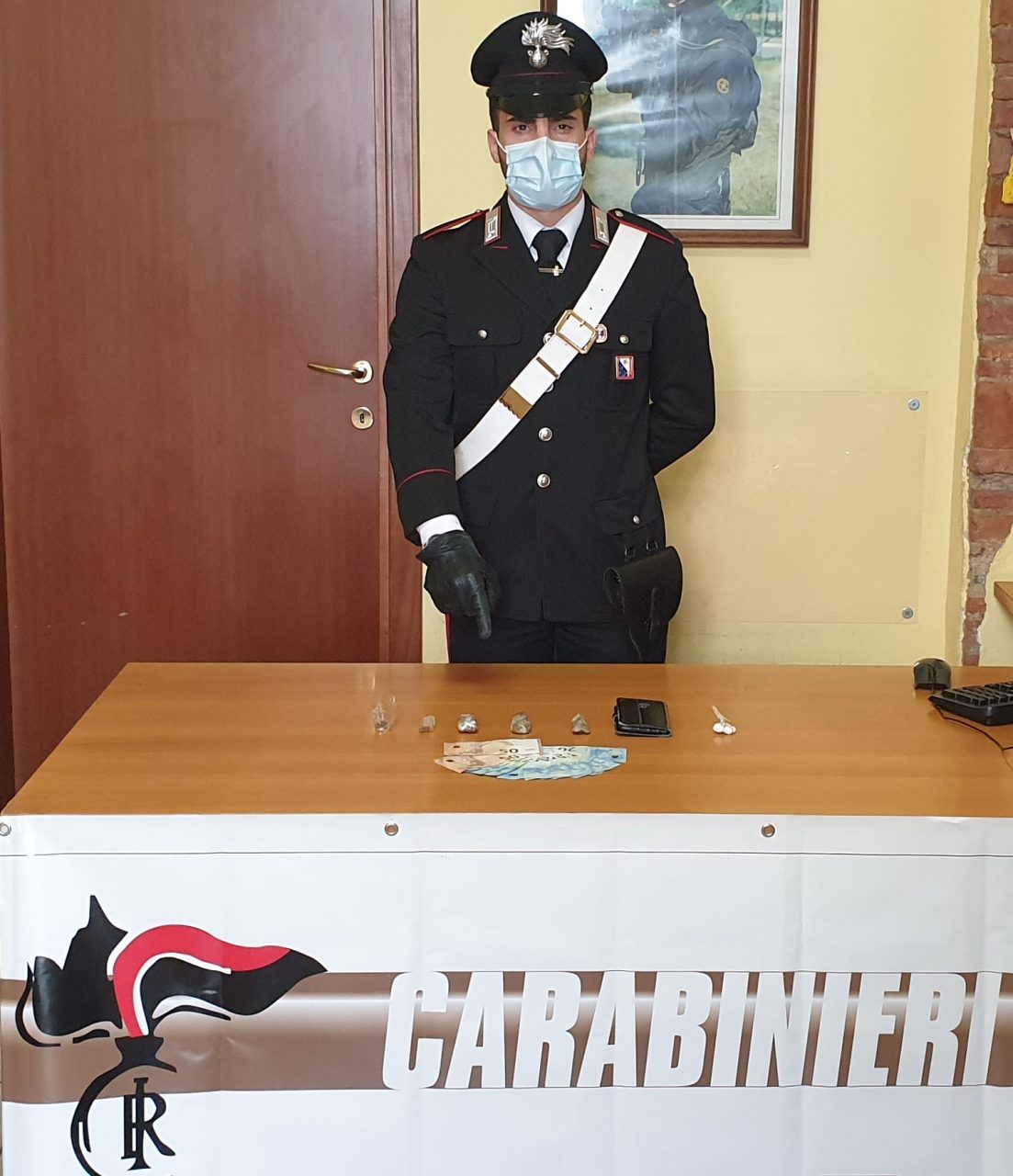 Carmignano: 30enne arrestato per spaccio