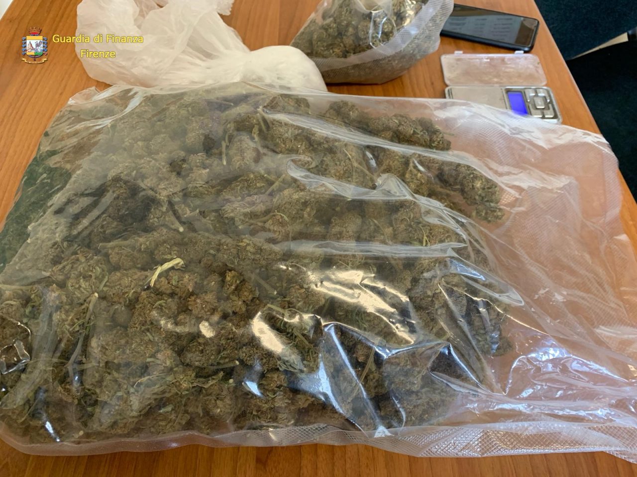 Sorpreso con 1,2 kg di marijuana: arrestato – LE FOTO