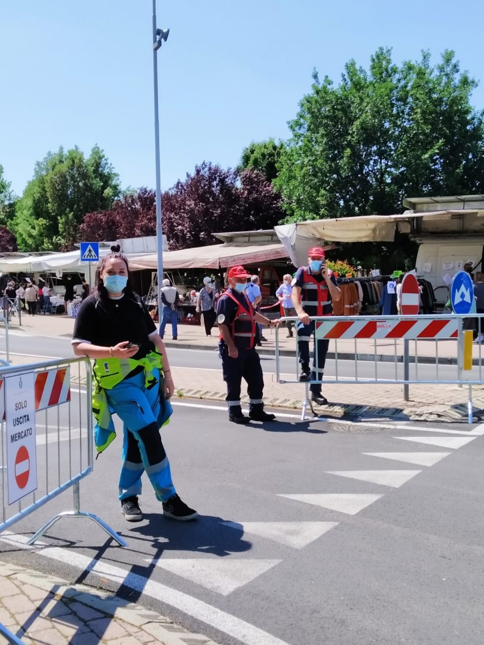Mercato a Poggio: 1700 presenze con punte di 850 in contemporanea – GUARDA LE FOTO