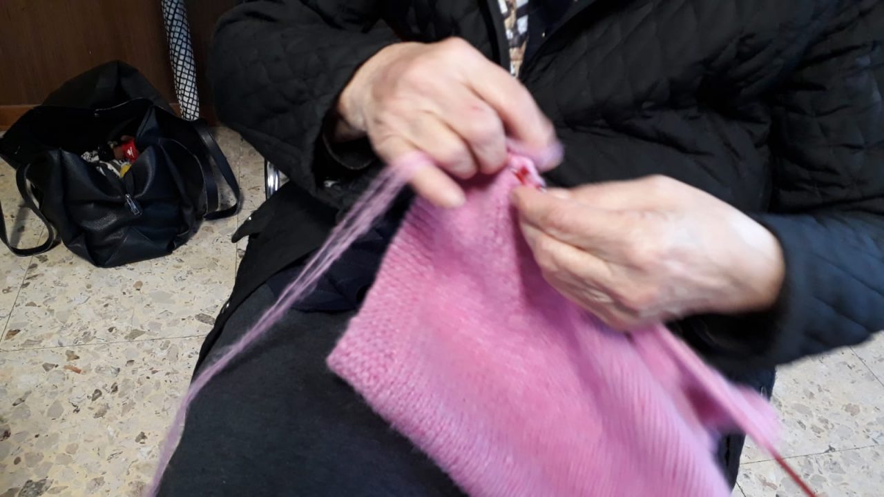 Prato: mille stoffe per un mantello gigante