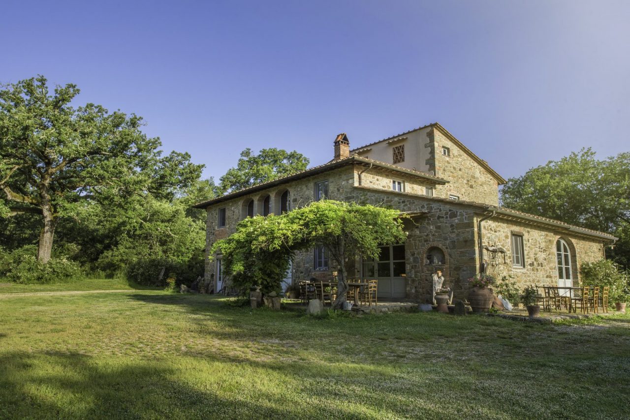 In Toscana dieci giornate in villa con Airbnb per rivivere il “Decameron”