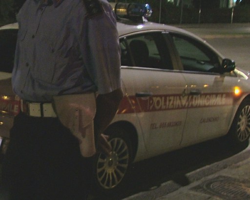 Calenzano: ubriaco ferisce un’agente della municipale