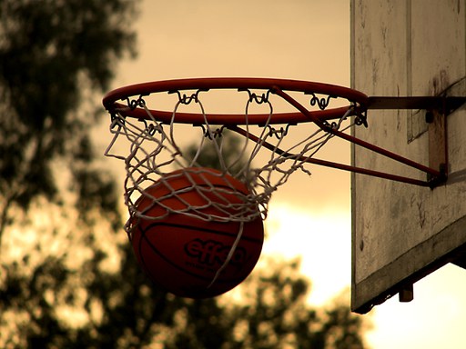 Sport e solidarietà al campino da basket di Settimello