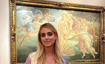 Chiara Ferragni e il servizio fotografico agli Uffizi: LE FOTO