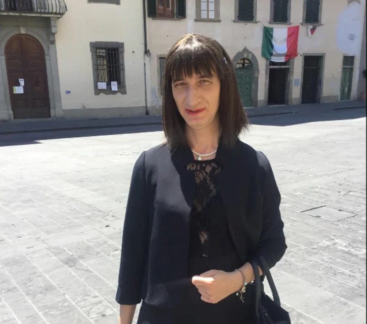 Salvatore ha cominciato la terapia per diventare Elisa