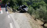 Incidente zona Dogana il Pucci: auto rimane in bilico