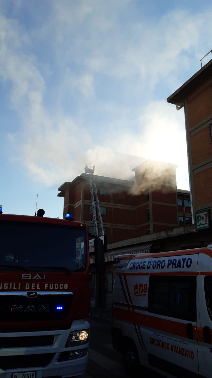 Principio d’incendio alle scuole Convenevole: LE FOTO