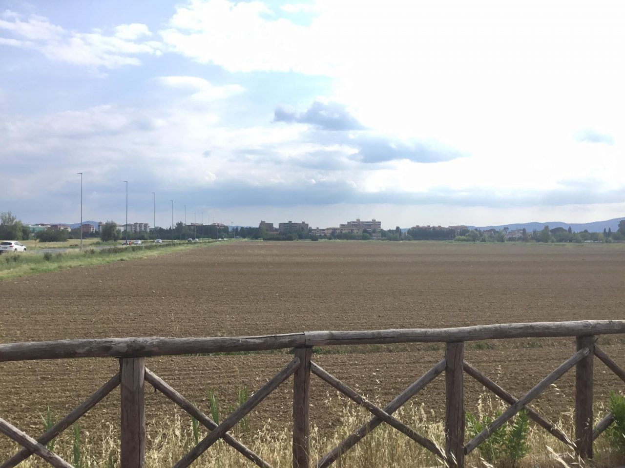 Si avvicina il voto e spunta l’ipotesi (irrealizzabile) di costruire lo Stadio a Campi