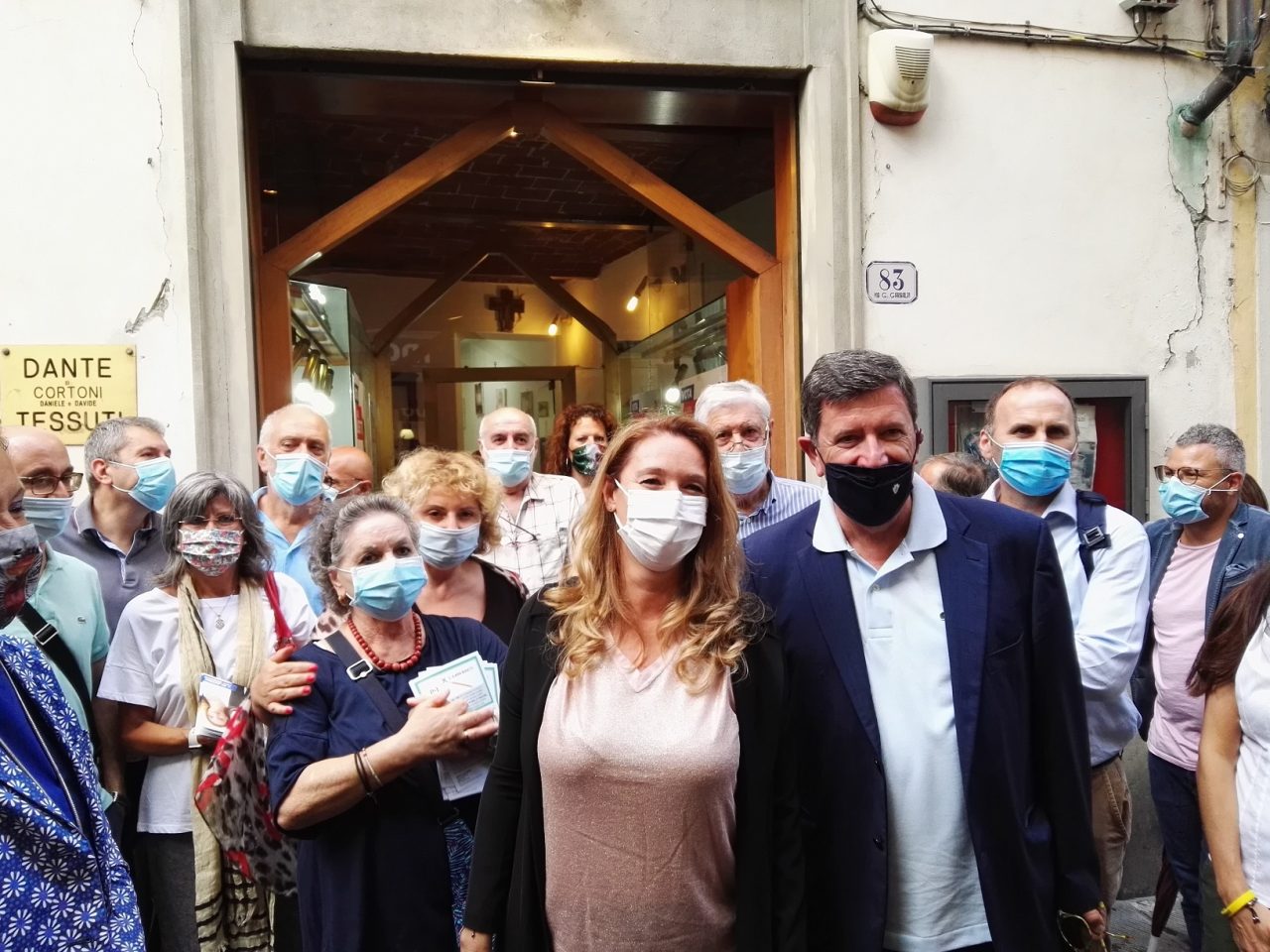 Aperto negli ex locali di Dante Tessuti il comitato elettorale di Bugetti (Pd): «Luogo simbolo di Prato e ponte tra passato e futuro»