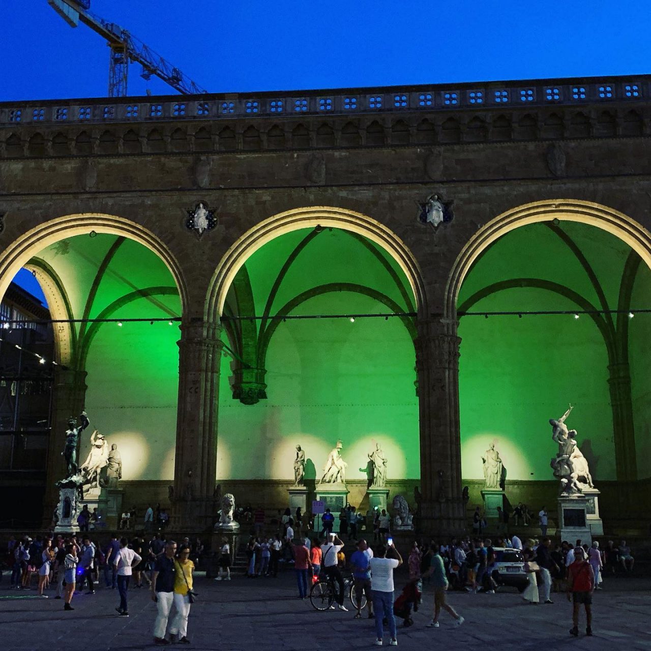 Prima la Caccia al Tesoro Florentia poi il banchino: AISLA Firenze si prepara a un fine settimana ricco di eventi