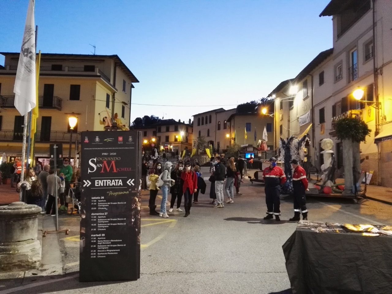 I quattro rioni di Carmignano in piazza “Sognando San Michele…”