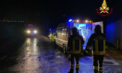 Vernio, resta col braccio incastrato sotto il trattore: liberato dai vigili del fuoco