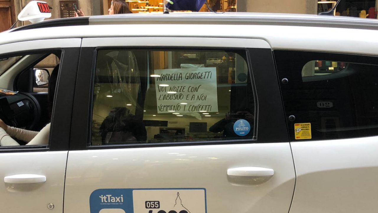 La protesta “rumorosa” dei tassisti a Firenze: VIDEO E FOTO