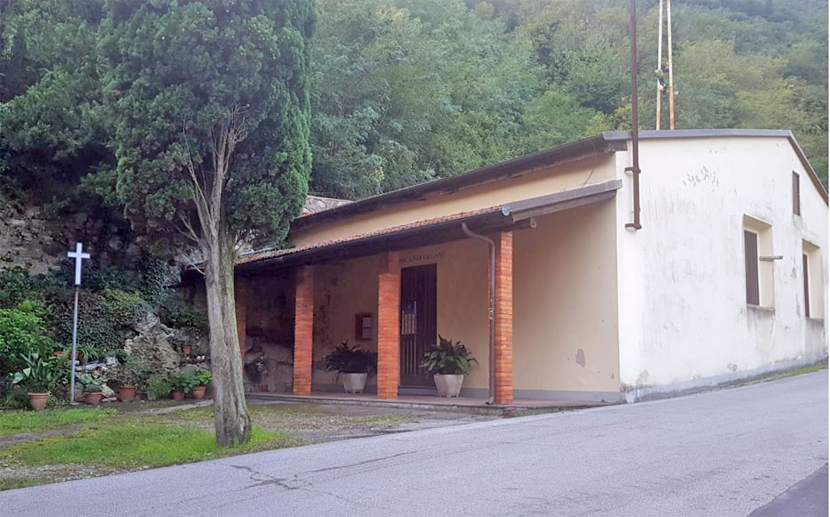 Chiusa la piccola chiesa della Cartaia a Vaiano