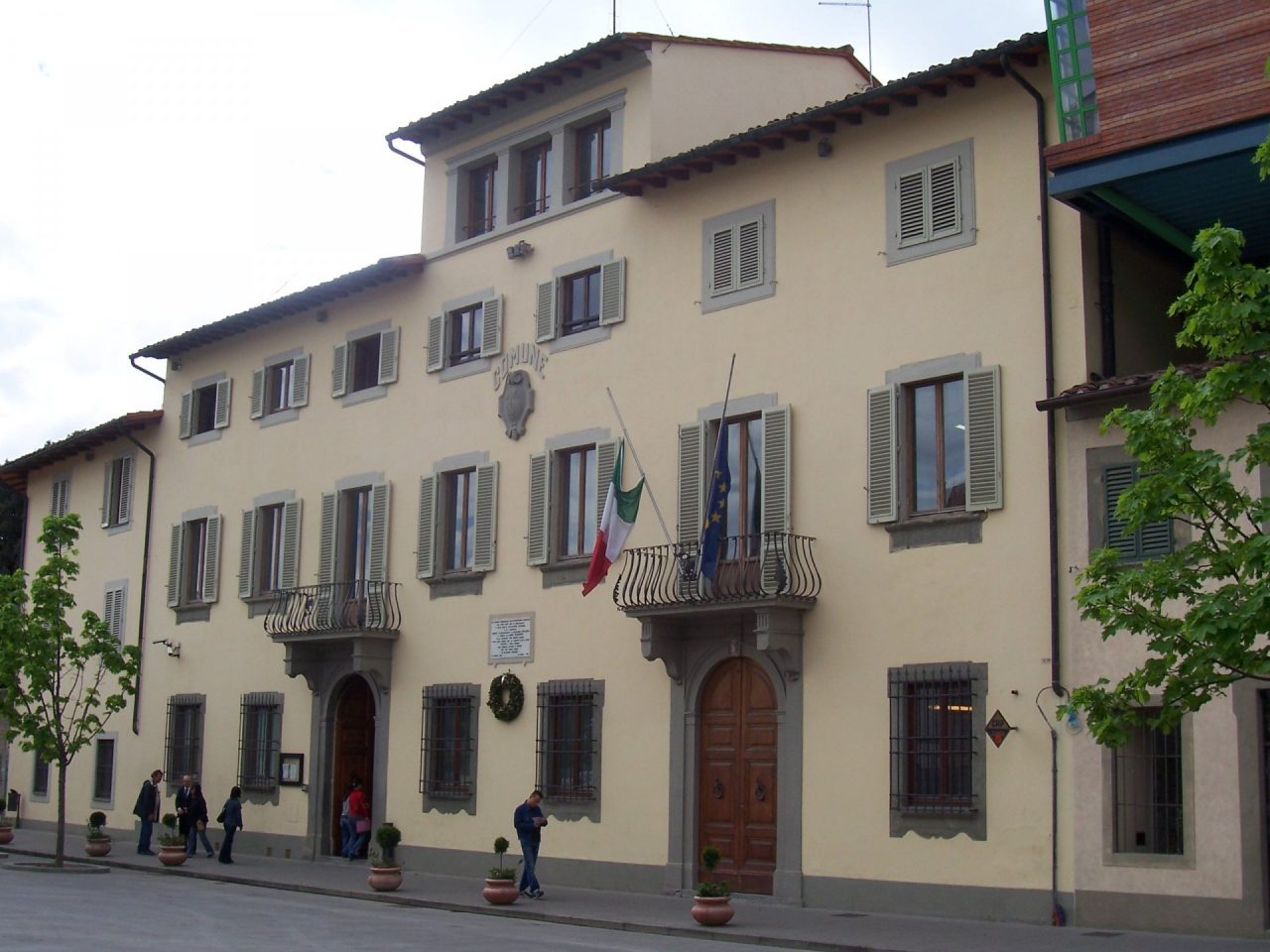 Concorso per tre posti a tempo indeterminato al Comune di Campi Bisenzio
