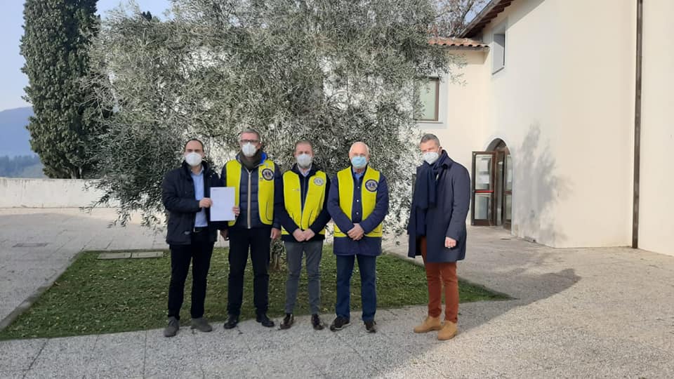 Il Lions Club Montemurlo dona cinque saturimetri professionali all’Rsa di Cicignano