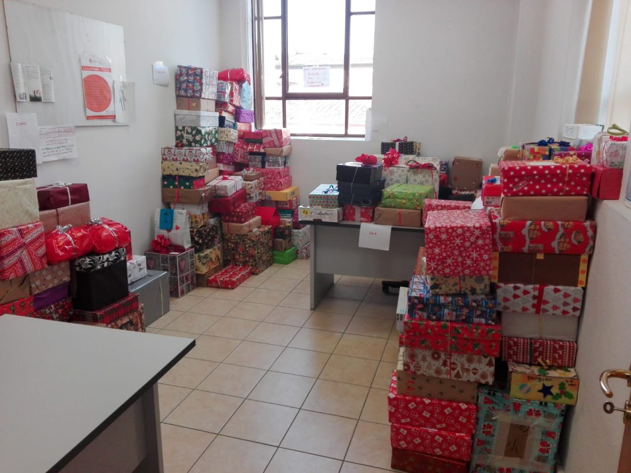 “Scatole di Natale”, un regalo anche per chi non può permetterselo
