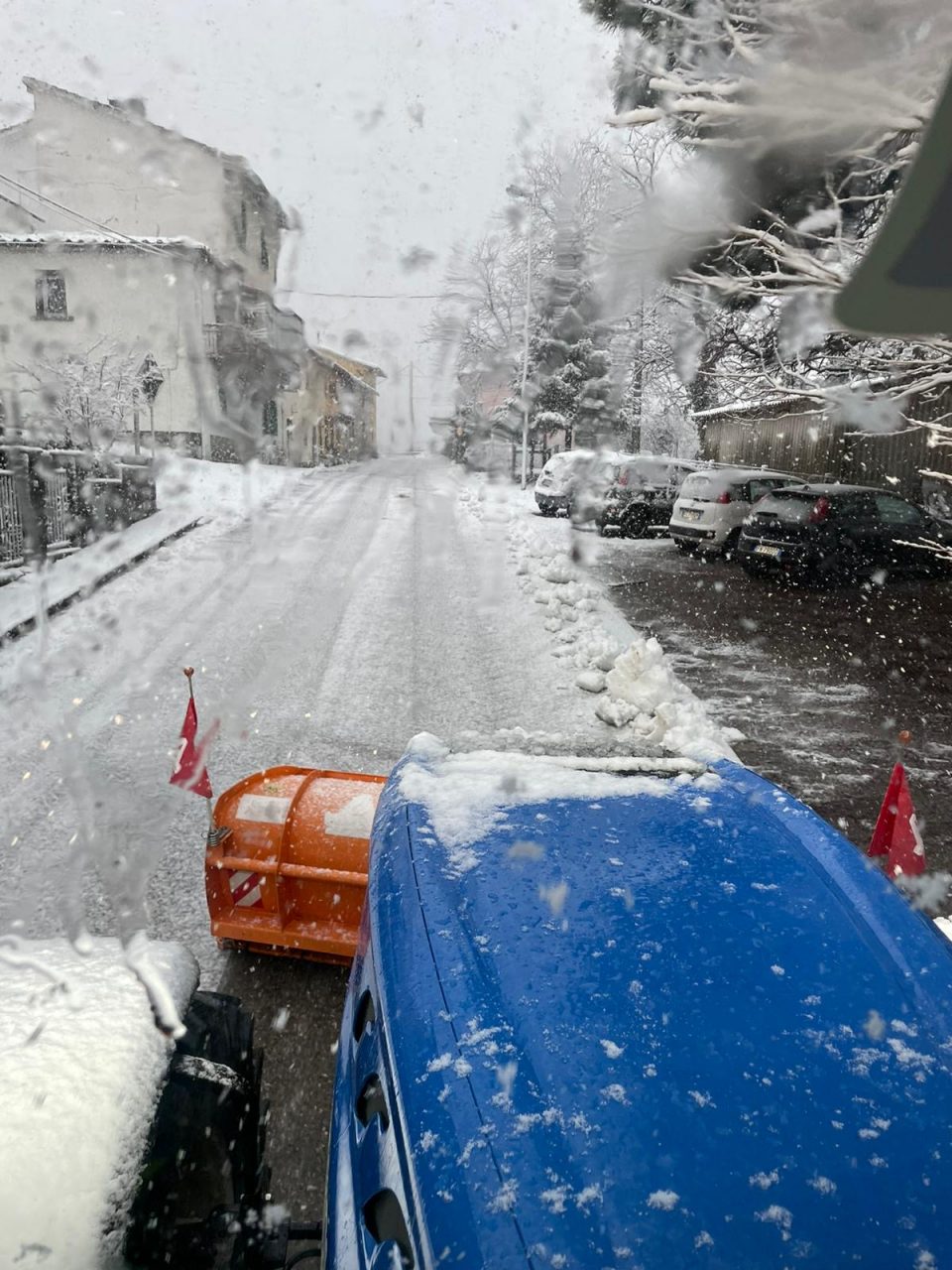 Val di Bisenzio sotto la neve: VIDEO E FOTO