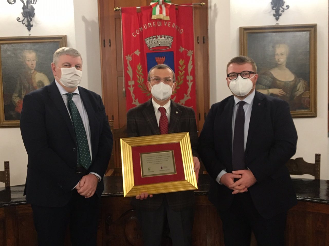I saluti a Stefano Sanesi: va in pensione lo storico farmacista di Vernio