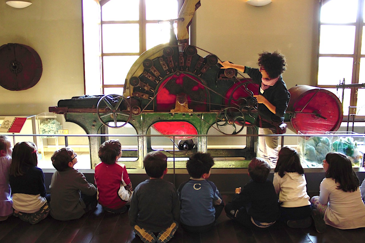 Vernio, Storie di lana: il Museo Mumat racconta l’arte  di tessere in tutte le sue forme in 6 audio-video