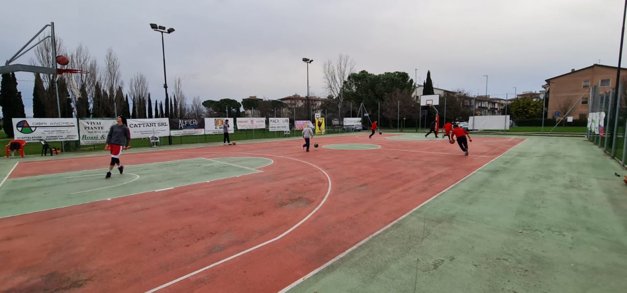 Santo Stefano Basket: “Teniamo ancora duro, il canestro più atteso è sempre più vicino”