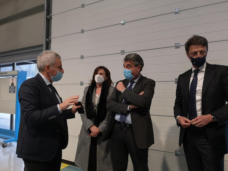 Giani e Baccelli nella sede di Hitachi per parlare con Trenitalia: nodo di Firenze e alta velocità le priorità