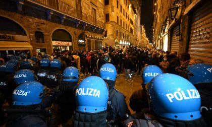 Scontri a Firenze durante la protesta non autorizzata: 19 misure cautelari