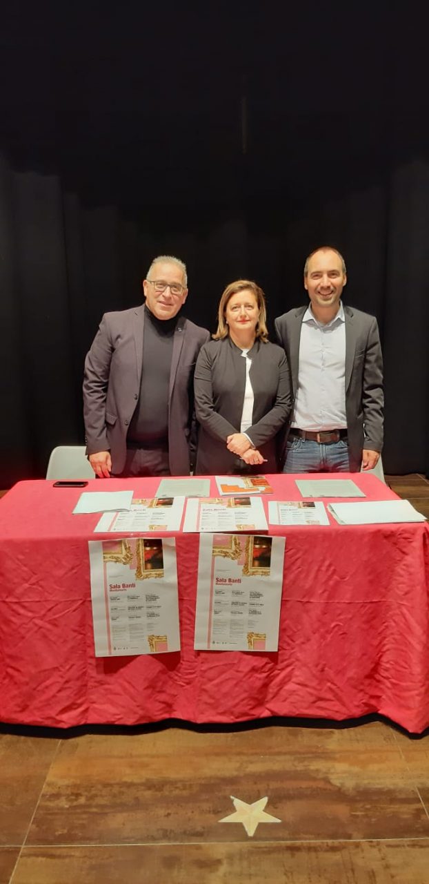 “Se rimaniamo in zona gialla fateci riaprire il teatro”