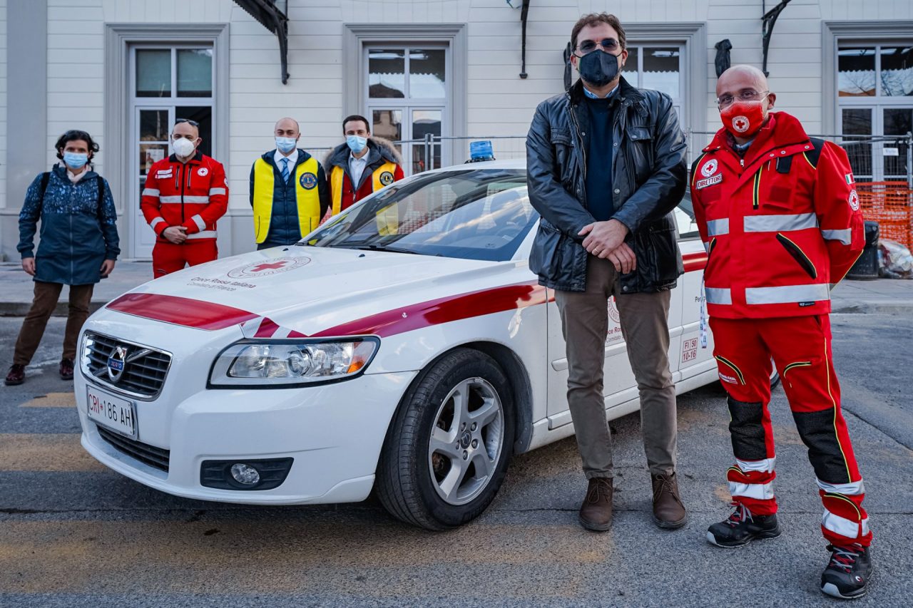 Nuova autovettura per la Croce Rossa di Sesto donata dal Lions