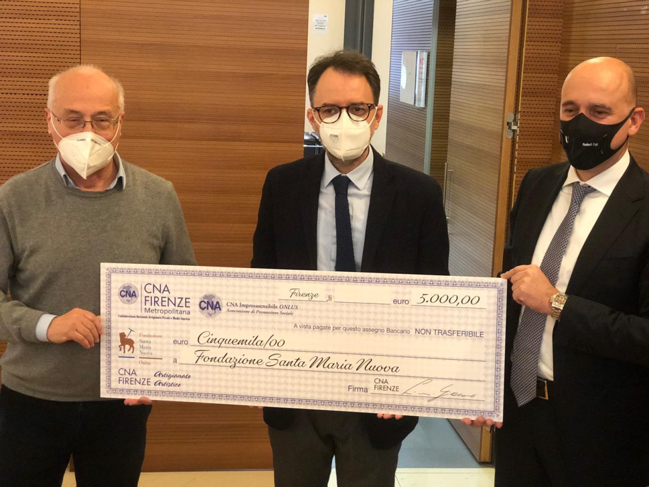 Covid, gli artigiani mettono all’asta le loro creazioni e acquistano ecografi e attrezzature per le cure domiciliari