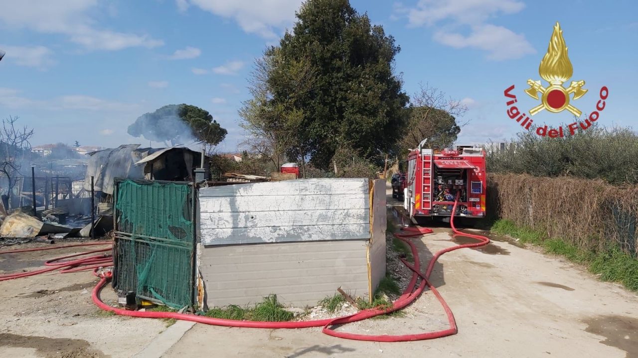 Incendio vicino all’ospedale di Prato