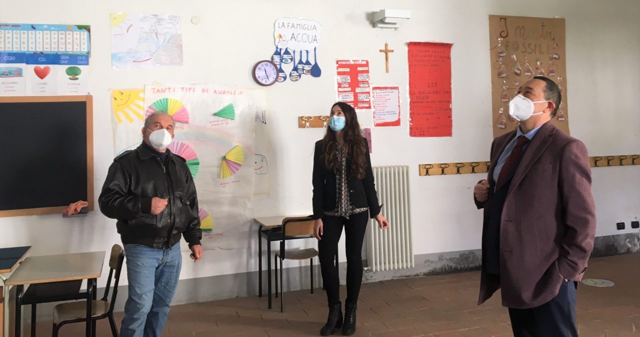 Pannelli fonoassorbenti prodotti dal distretto pratese nella tinaia della Villa del Mulinaccio di Vaiano
