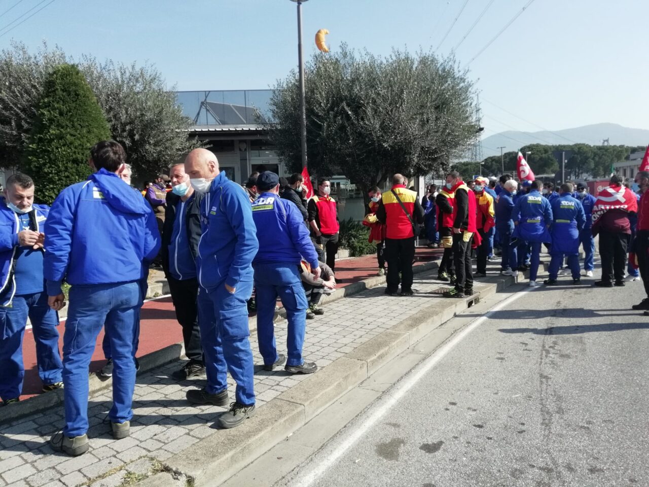 Sciopero della logistica, presidio a Pratignone per tutta la mattina