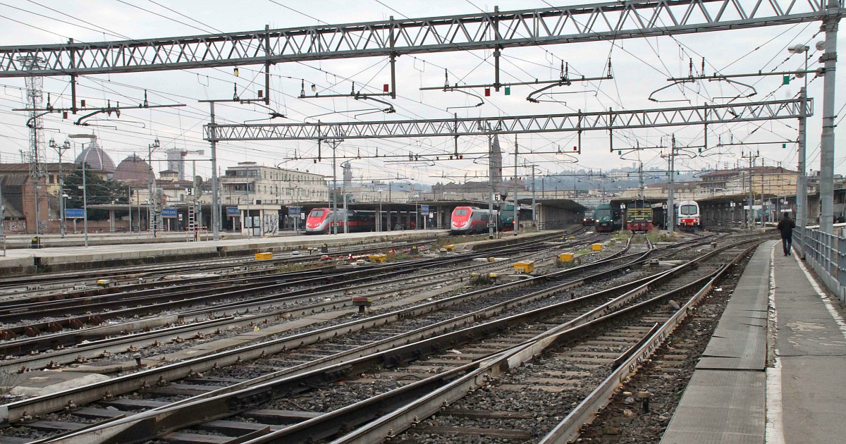 I commenti alla giornata di sciopero dei treni: le reazioni a Firenze Santa Maria Novella
