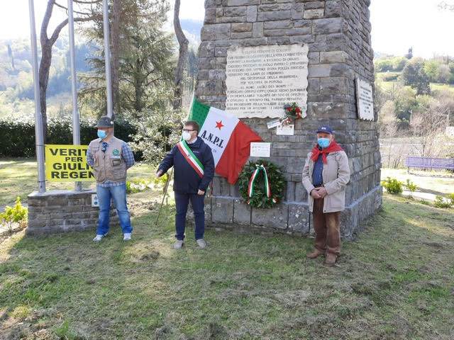 Fiori a ogni strada intitolata ai partigiani caduti