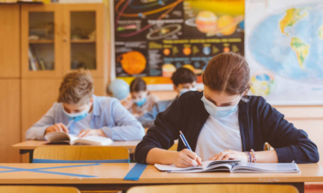 Via in Toscana il certificato medico per rientrare a scuola, proposta della giunta è legge