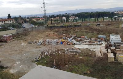 I residenti della cittadella di Doccia sul piede di guerra