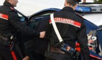 Padre e figlio (carabinieri liberi dal servizio) arrestano tre persone