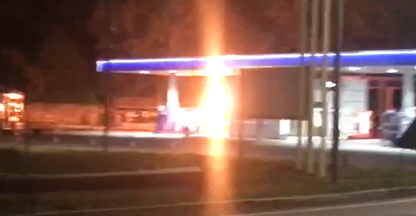 Lastra a Signa, a fuoco il distributore di Gpl: lavori urgenti, chiusa la Fi-Pi-Li tra Lastra e Ginestra