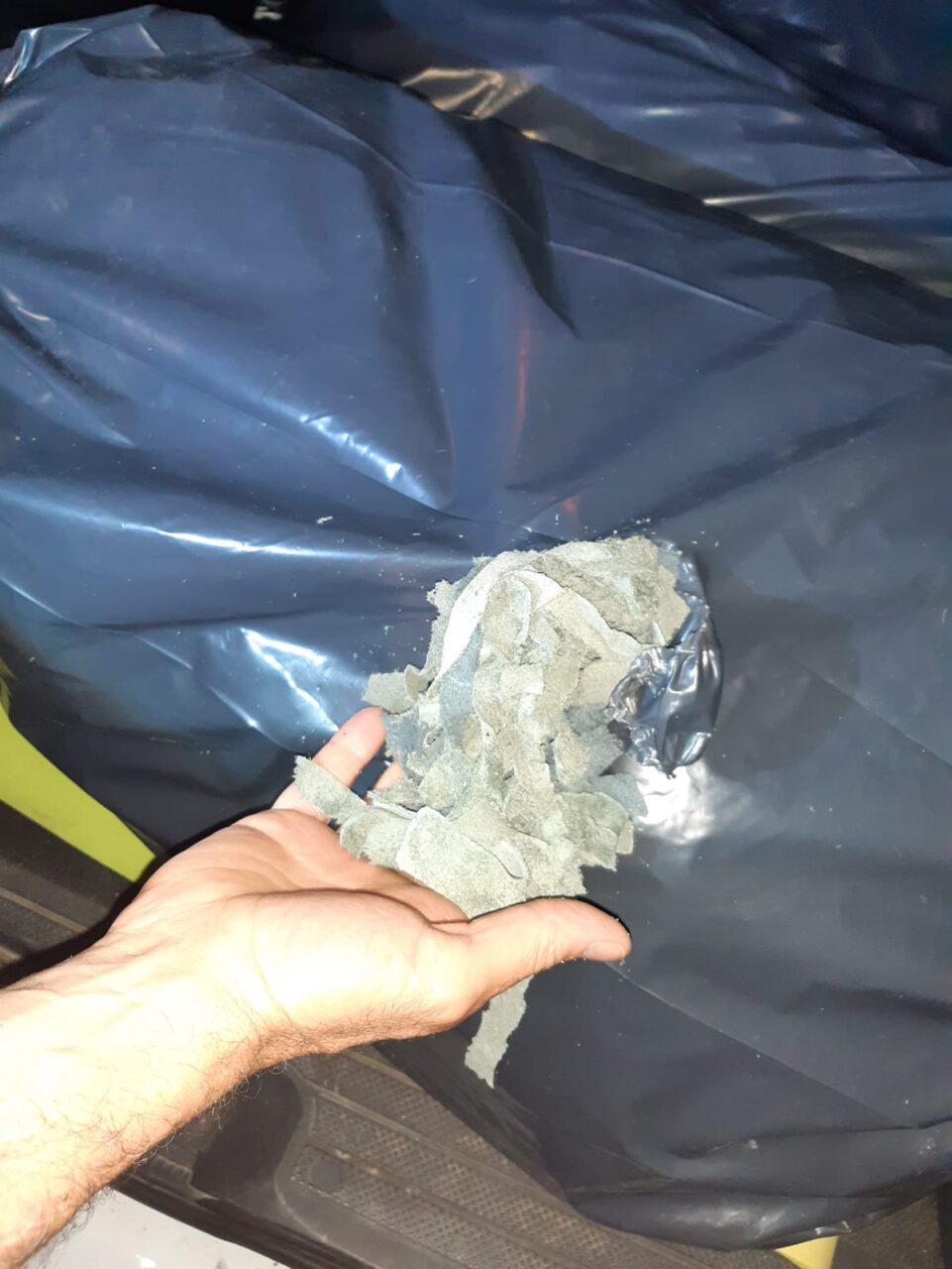 Beccati a disfarsi di rifiuti in via Cattani a Firenze