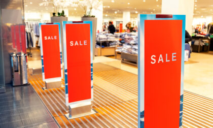 Saldi estivi 2025, al via da sabato 5 luglio: in Toscana affari per 215 milioni