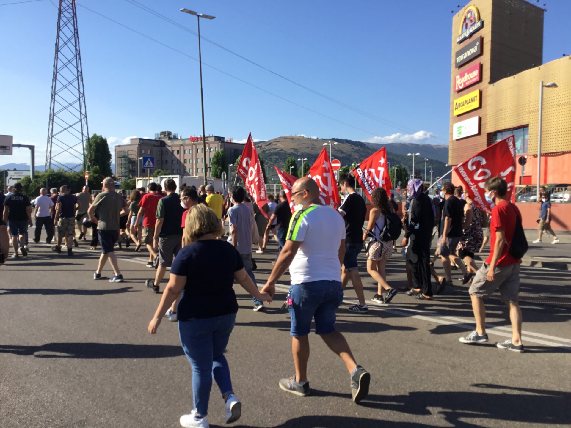 manifestazione gkn